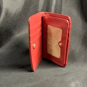 Julia Buxton  Hudson Cherry Red Pebble Leather Pik-Me -Up Snap Card Case
